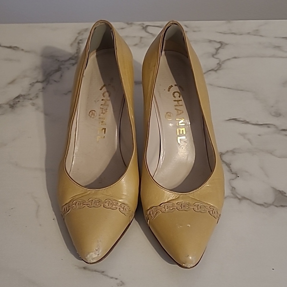 Chanel Vintage 1980's Golden Yellow Leather Pointed Toe Pumps Heels Wmn 6 - Picture 8 of 16